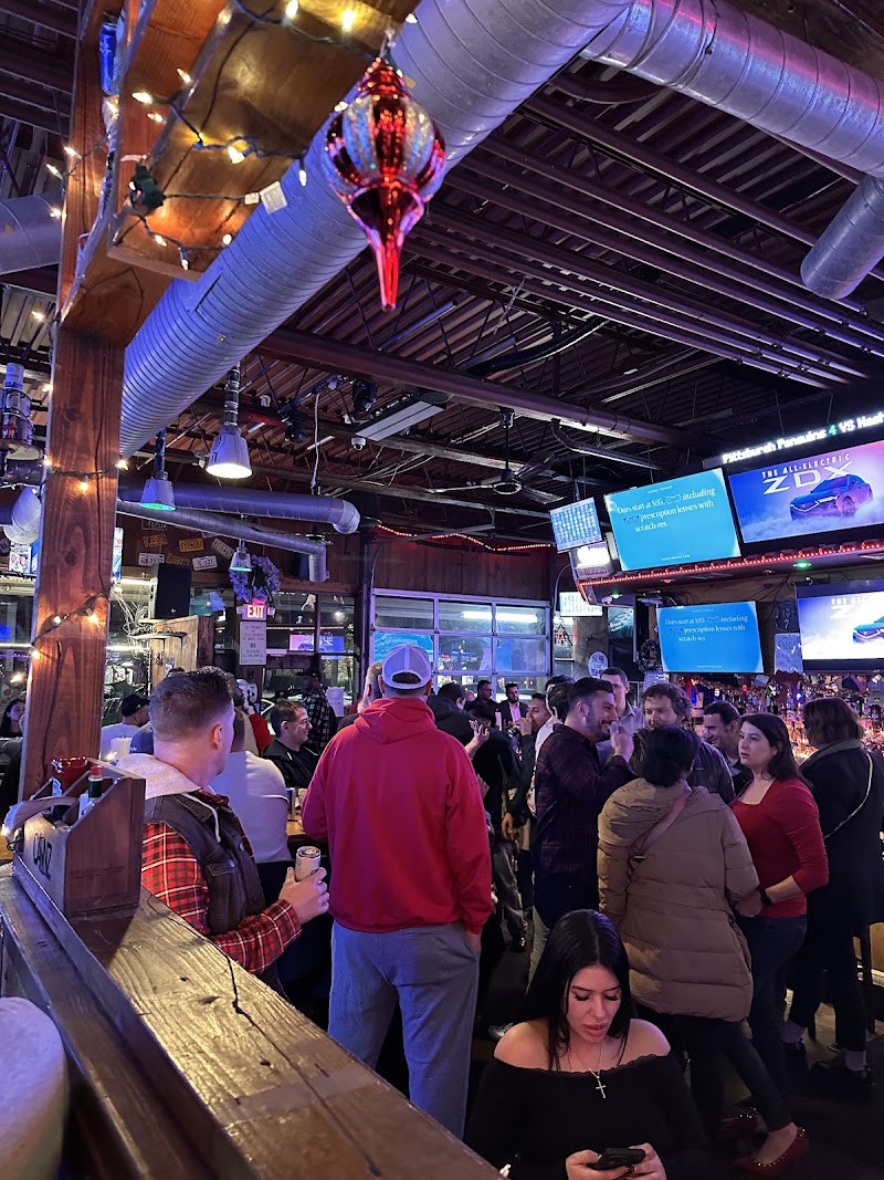 Canz Bar & Grill photo 5
