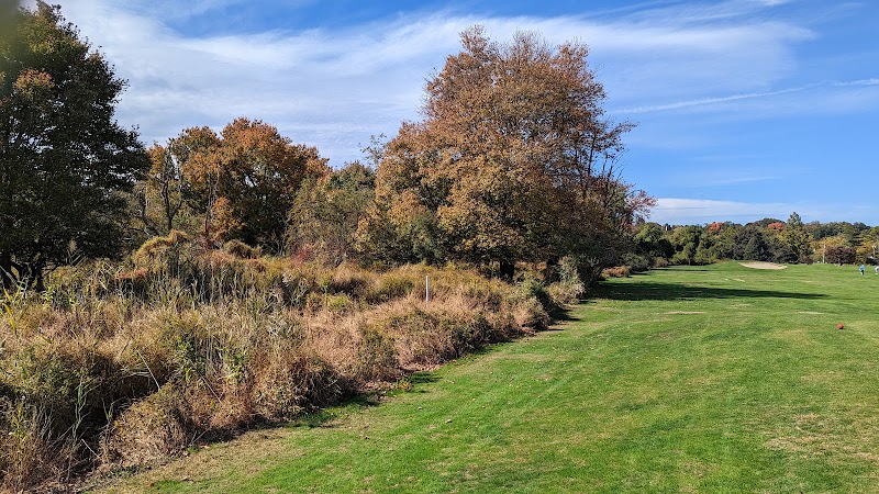 Carl Dickman Par 3 Golf Course photo 2