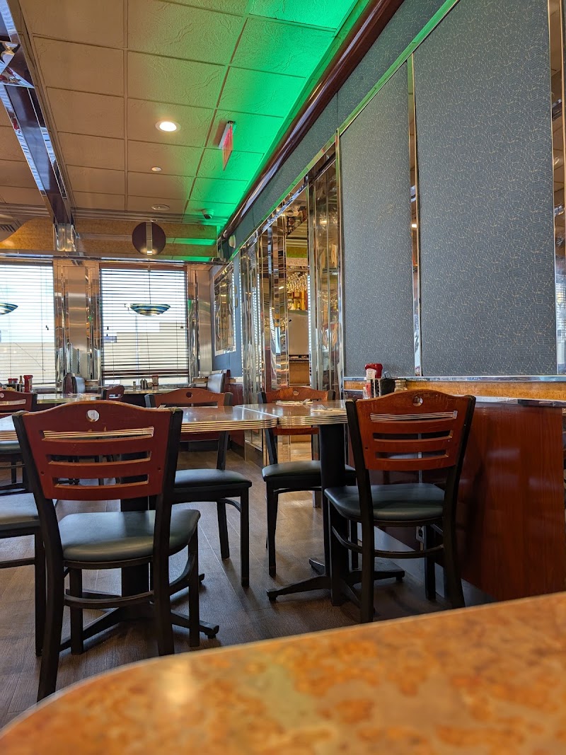 Carle Place Diner photo 4