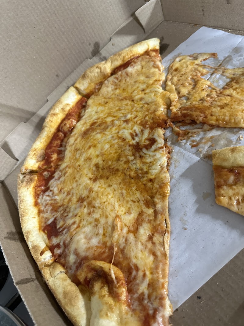 Carlo's Pizza Shirley photo 5