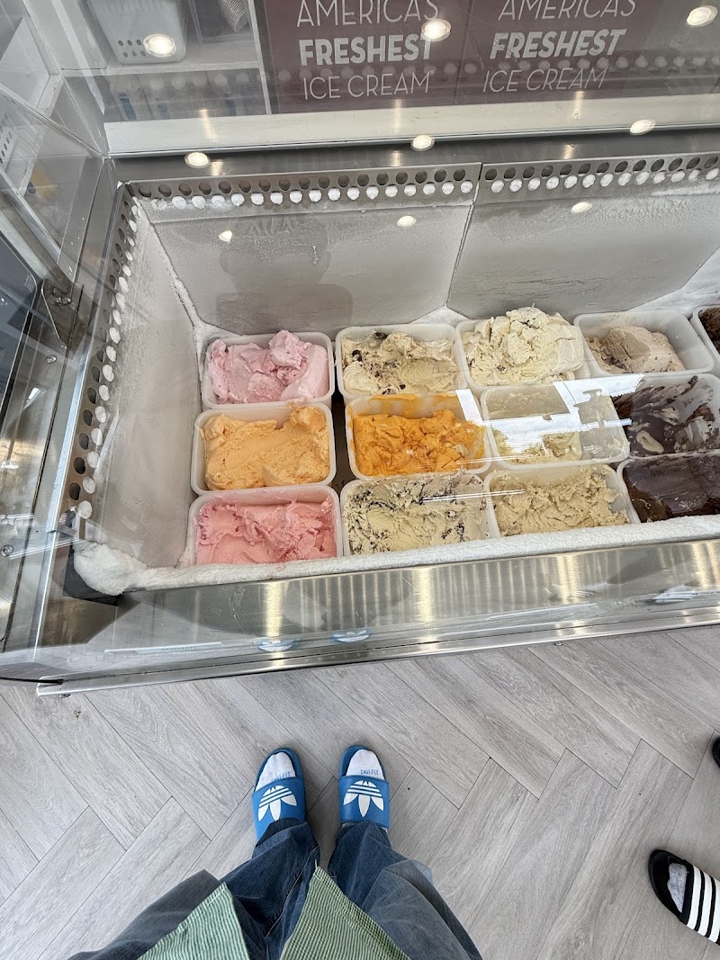 Carvel photo 5