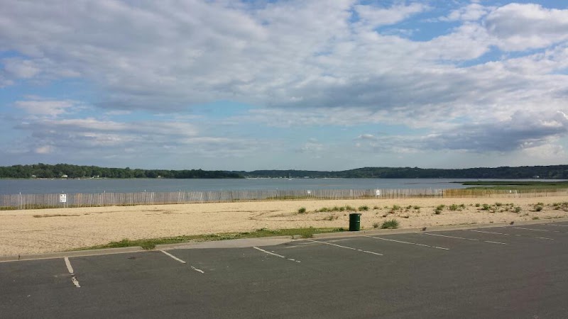 Centre Island Beach photo 4