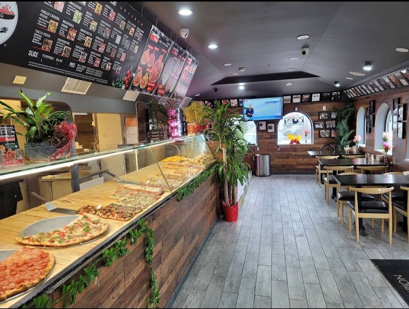 Champion Pizza - Elmont photo 4