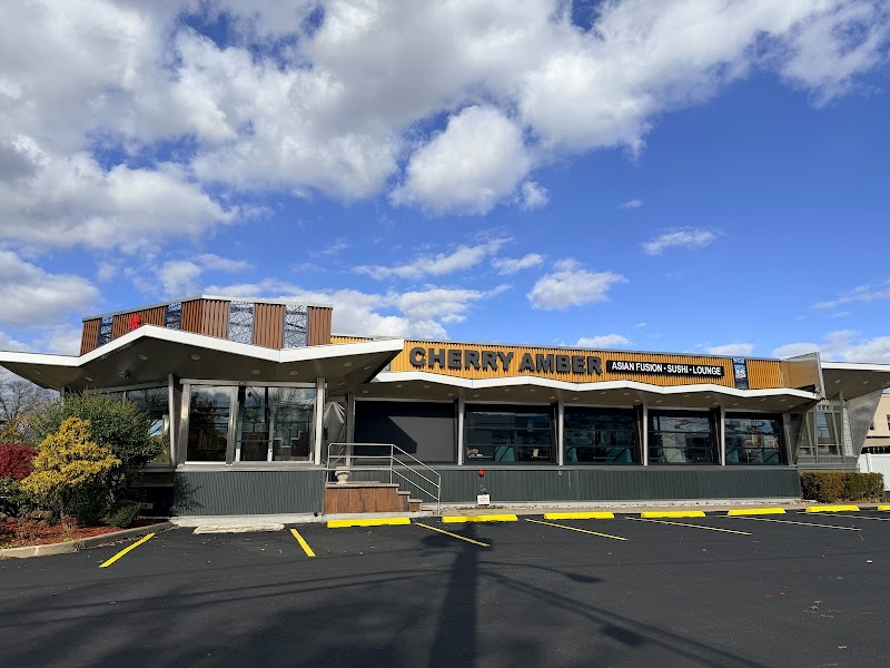 Cherry Amber photo 3