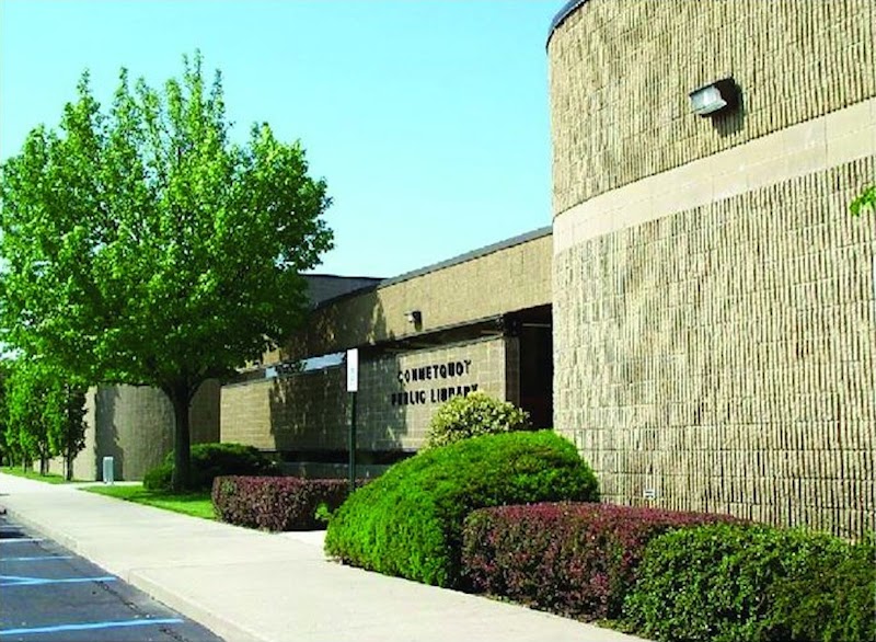 Connetquot Public Library photo 4
