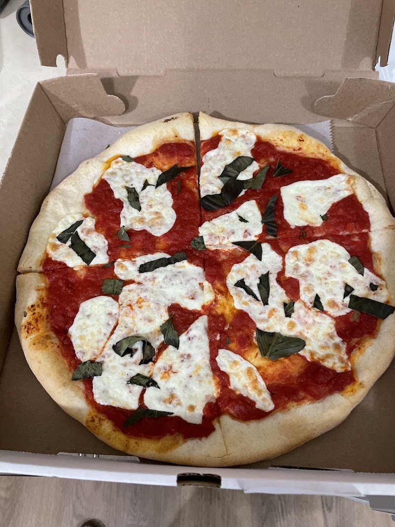 Constantino’s Pizza & Ice Cream photo 3