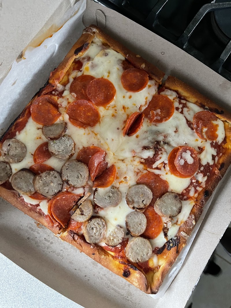 Constantino’s Pizza & Ice Cream photo 4