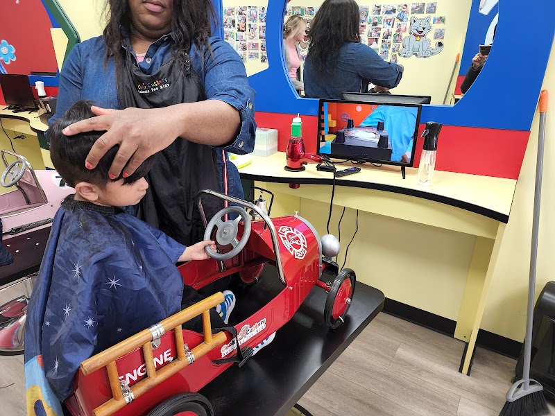 Cookie Cutters Haircuts for Kids - Rockville Centre photo 3
