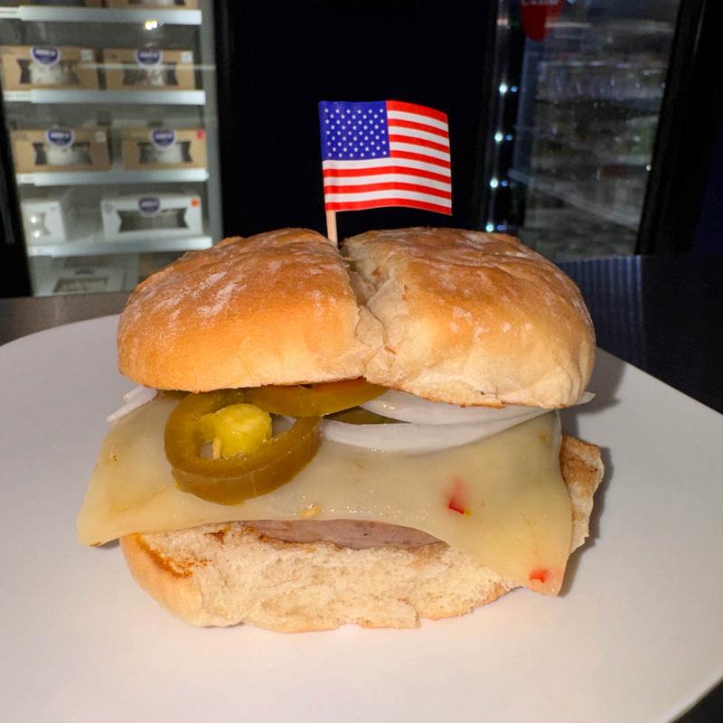 Cosmos Burgers Creamery photo 3