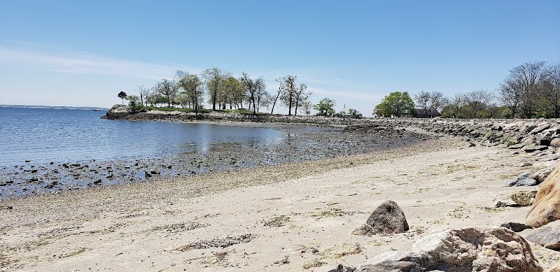 Cove Island photo 3