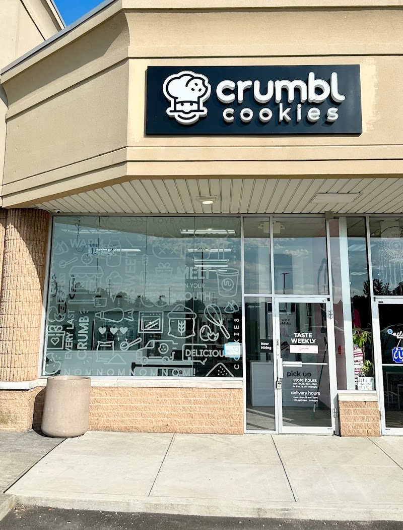Crumbl photo 4