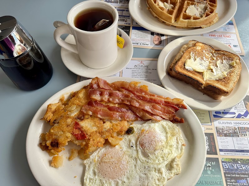 Curley's Diner photo 4