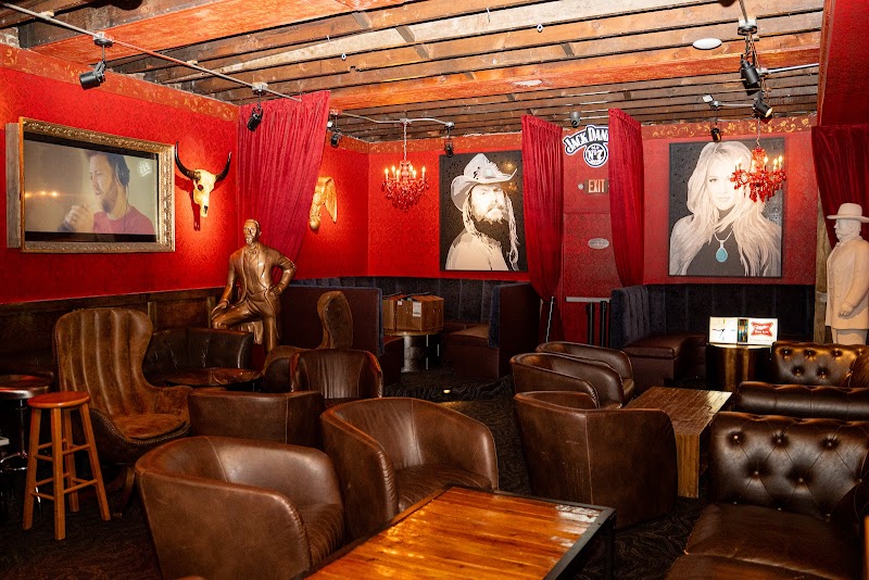 Daisy's Nashville Lounge photo 4