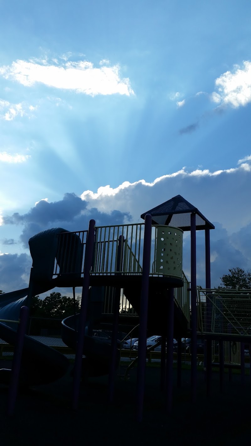 Daniel J. Flynn Memorial Park photo 5