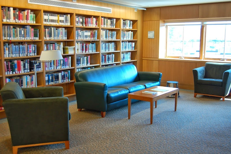 Darien Library photo 5