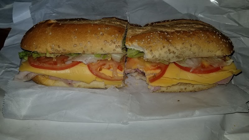Deer Hills Delicatessen photo 4