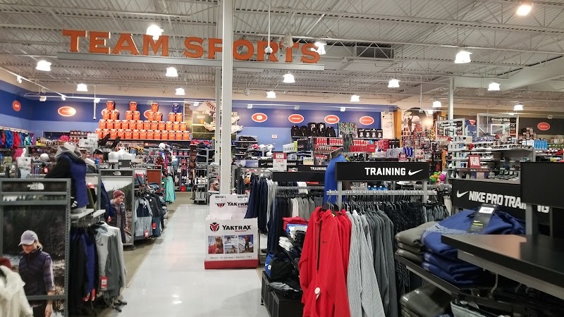 DICK'S Sporting Goods photo 3