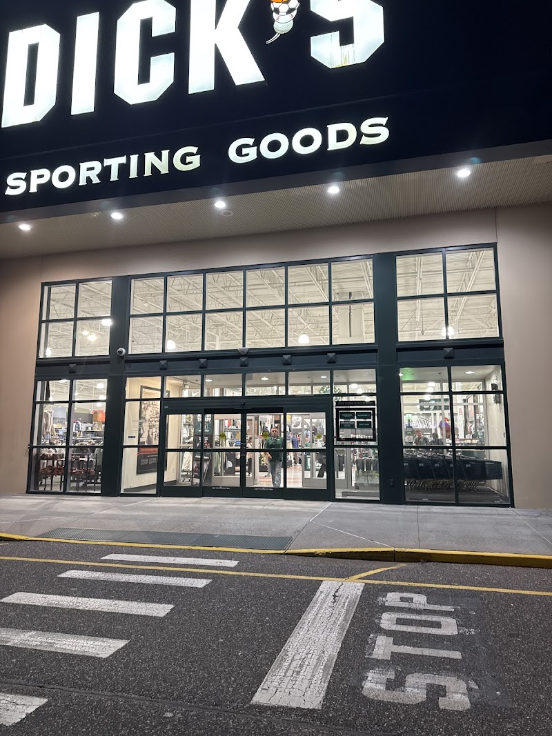 DICK'S Sporting Goods photo 4