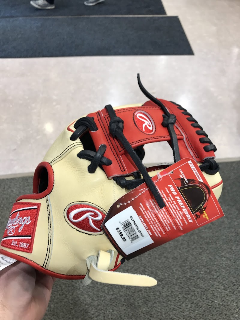 DICK'S Sporting Goods photo 5
