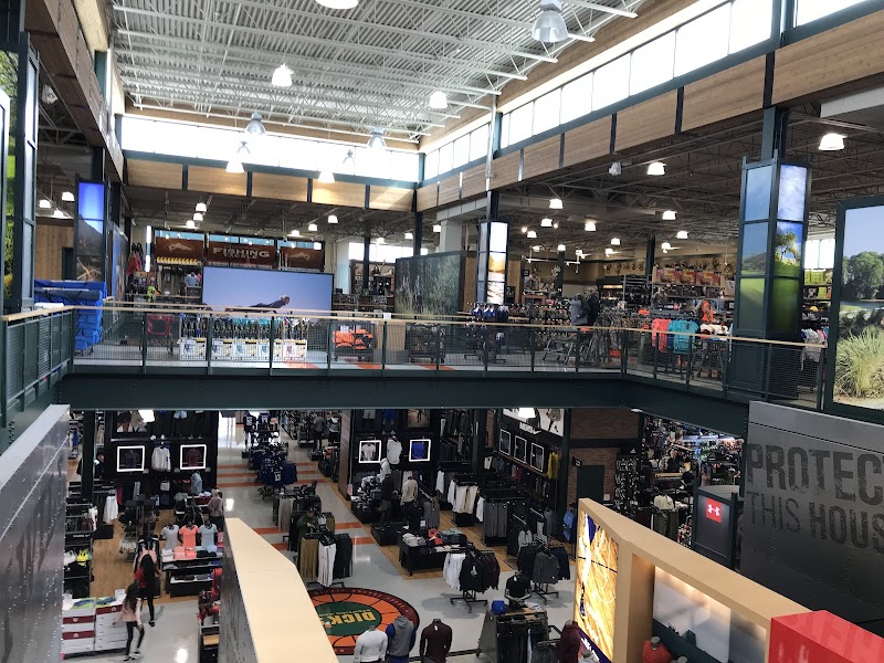 DICK'S Sporting Goods photo 3