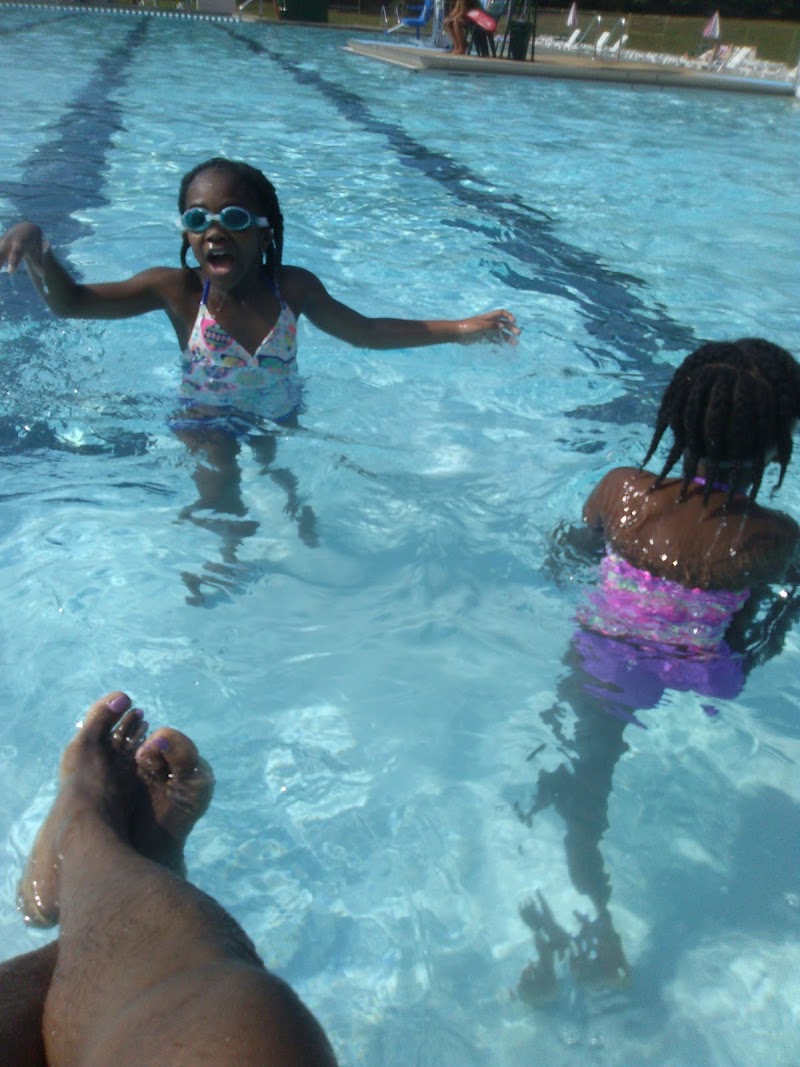 Dix Hills Park Pool photo 5