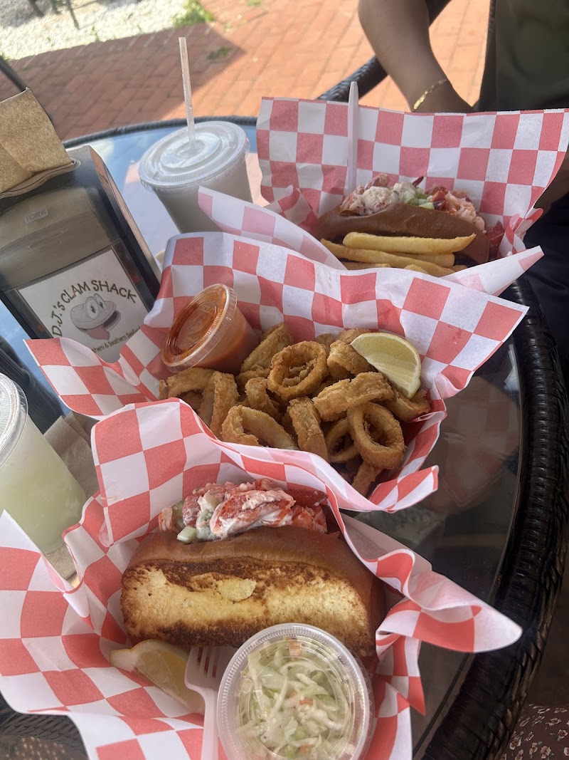 DJ's Clam Shack Huntington photo 4
