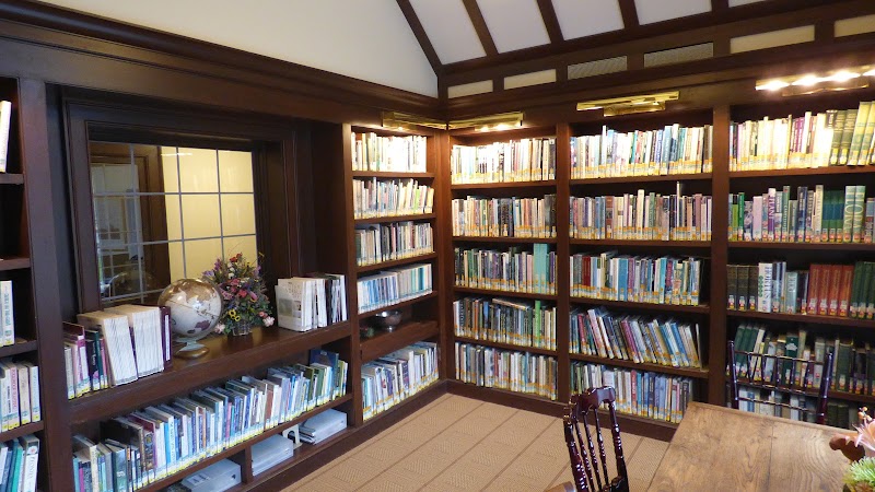 East Hampton Library photo 2