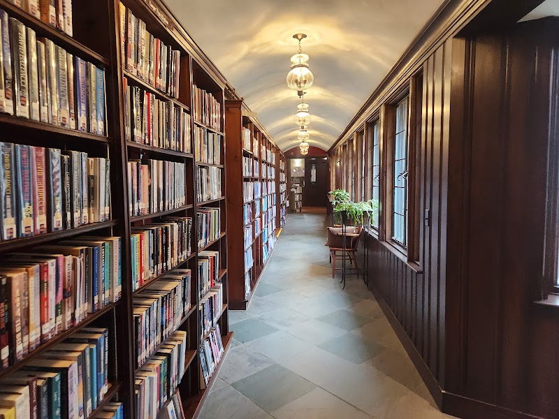 East Hampton Library photo 4
