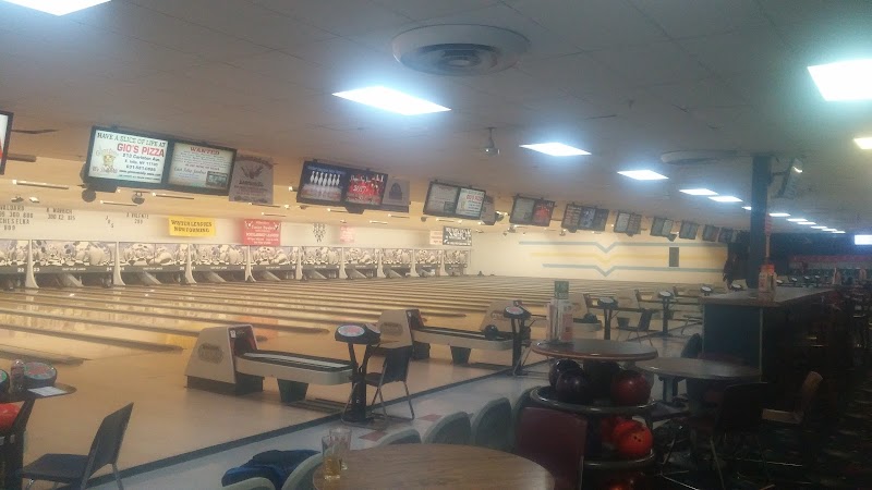 East Islip Lanes Inc photo 2
