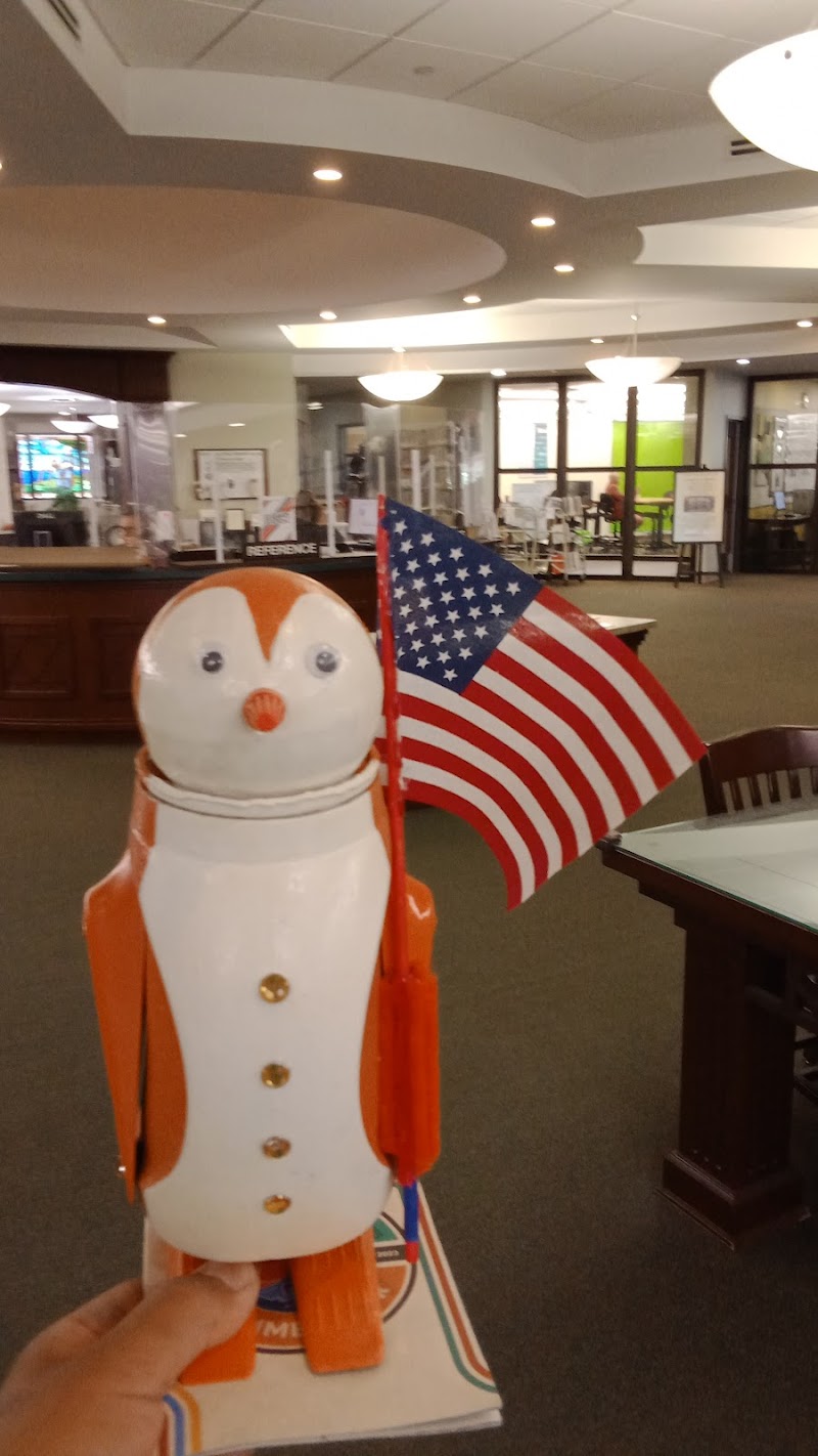 East Islip Public Library photo 3