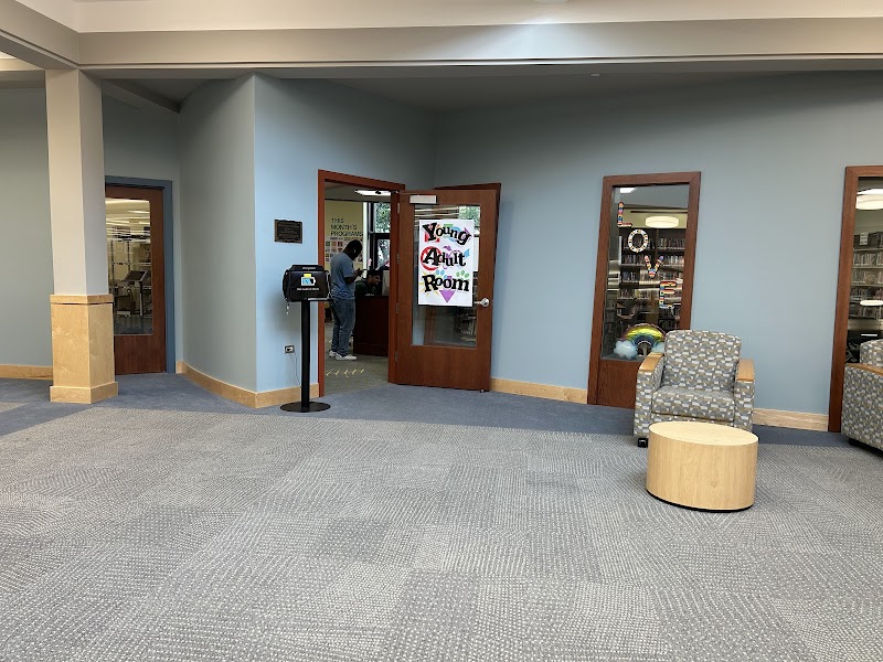 East Meadow Public Library photo 5