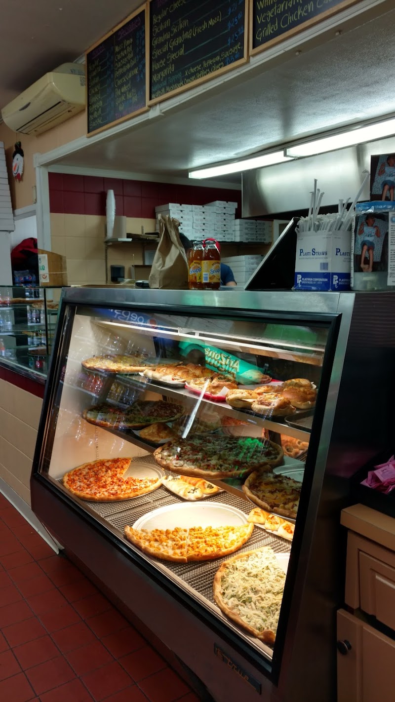 East Quogue Pizza & Deli photo 3