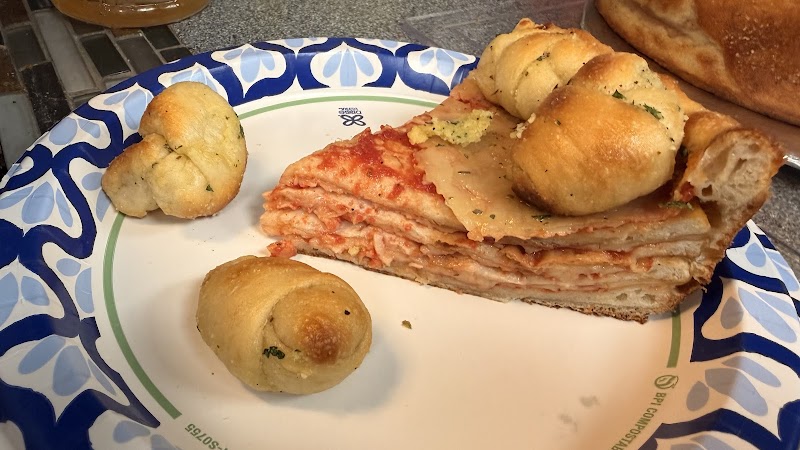 Edesia Restaurant & Pizzeria photo 3