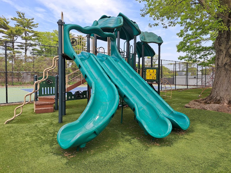 Edgemere Park photo 1