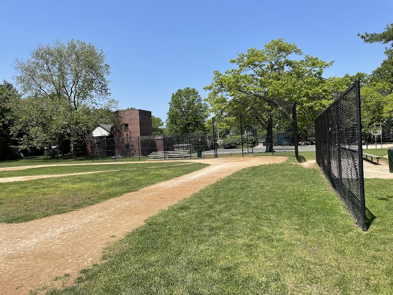 Edgemere Park photo 3