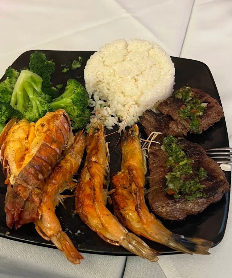 El Enkanto Restaurant photo 4