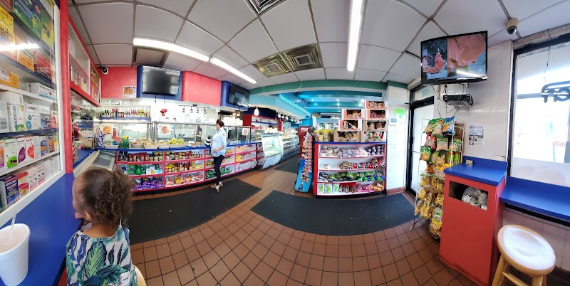 El Nopal Deli photo 5