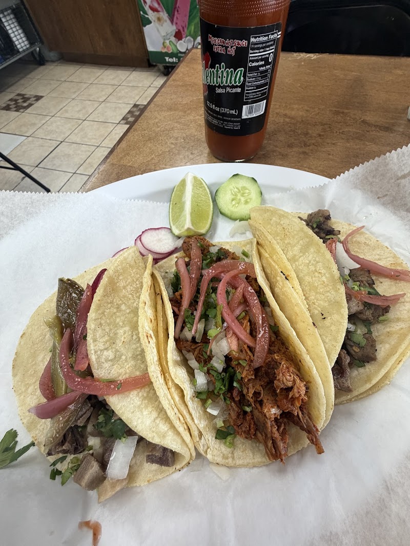 El Solecito Taqueria & Groceries photo 2