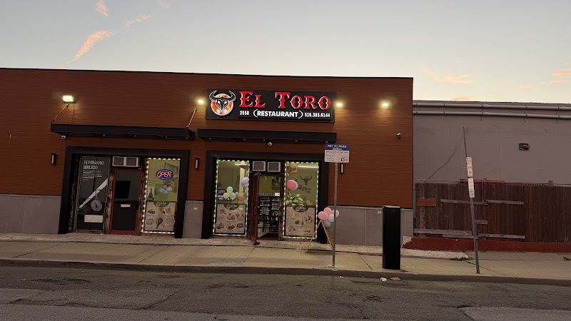 El Toro Restaurant and Deli photo 5