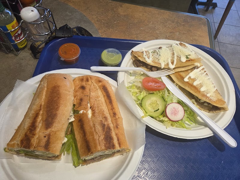 El Tóxico Taqueria photo 3