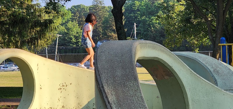 Elwood Park photo 5