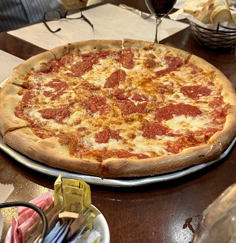 Emilio's – Italian Restaurant & Pizzeria in Commack NY photo 2