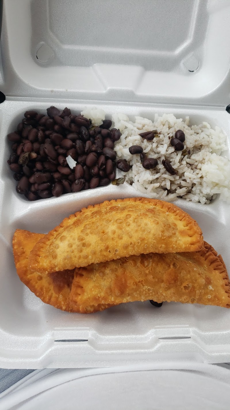 Empanada Queen photo 5