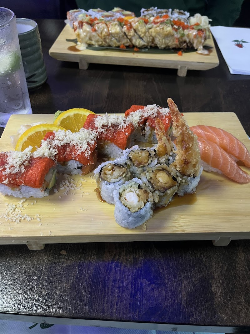Fancy Lee Asian Bistro 'n' Sushi photo 3