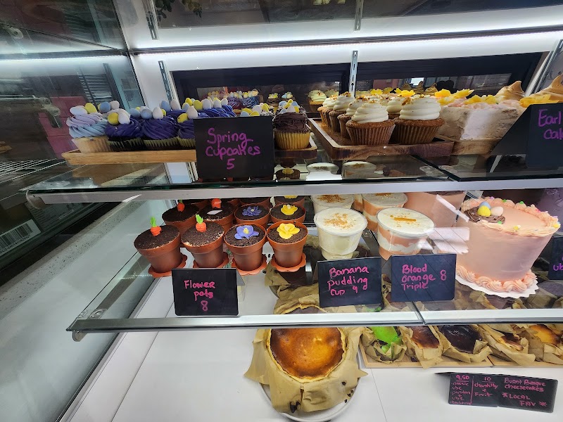Fern & Aurora Dessert Shop photo 4