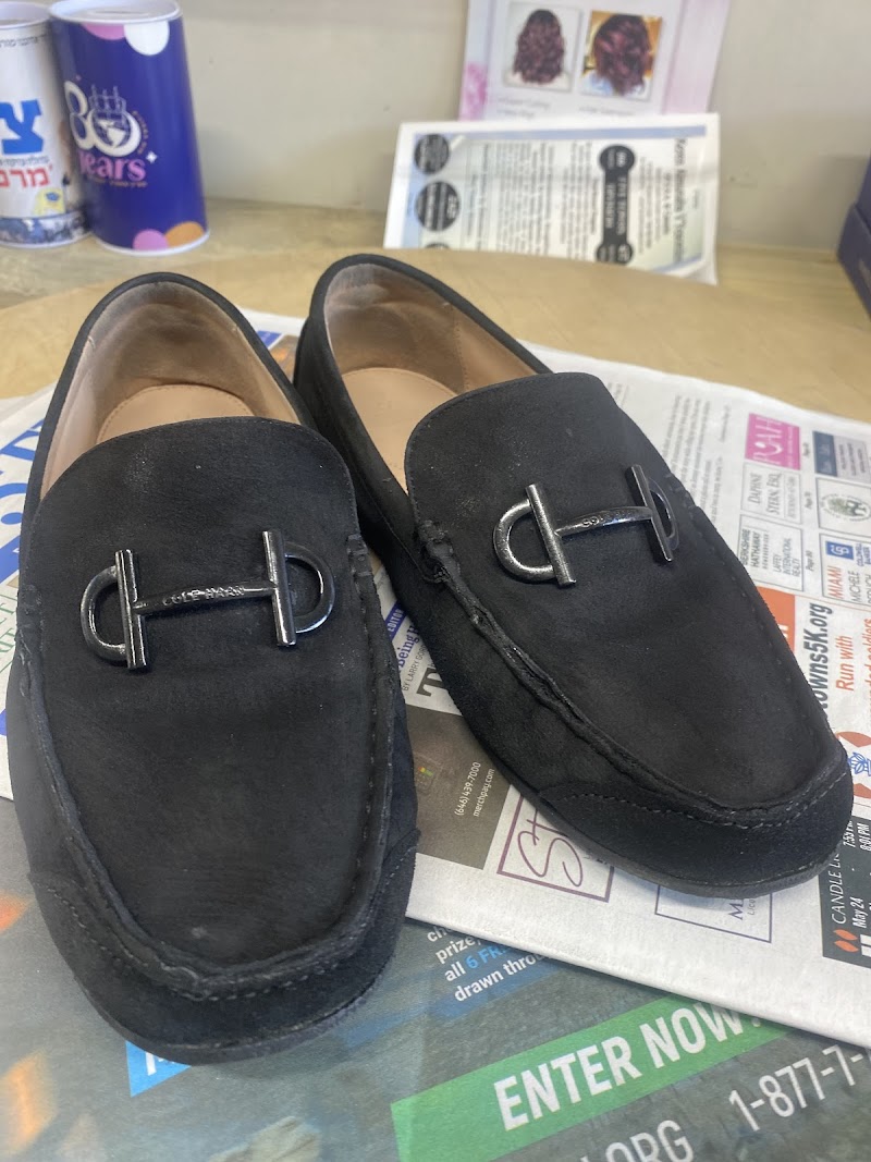 Five Towns Shoe Repair photo 4