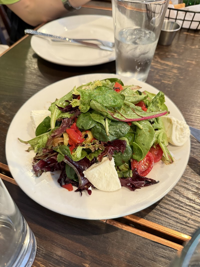 Flora’s Pizza Cafe photo 4