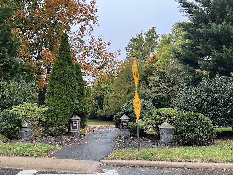 Flower Hill Village Park photo 2