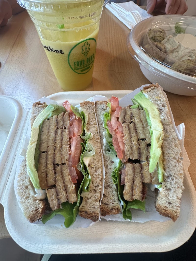 Four Oaks Cafe & Juice Bar photo 5