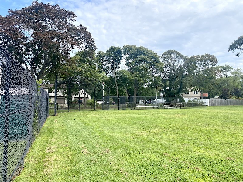 Four Sisters Park photo 3